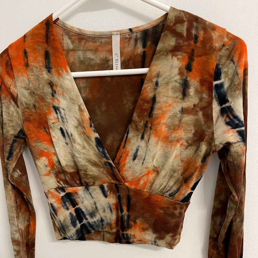 Crop Top ,  womens  Size - S Neck V